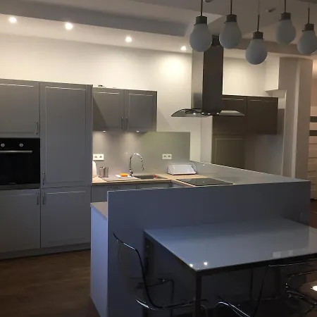 Q Hotel apartamentowy Mirkow