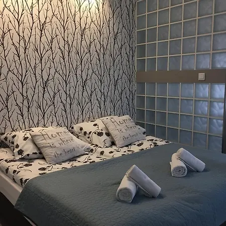 Hotel apartamentowy Q