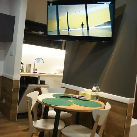 Hotel apartamentowy Q *