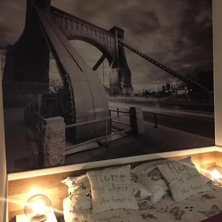 Q Hotel apartamentowy Mirkow