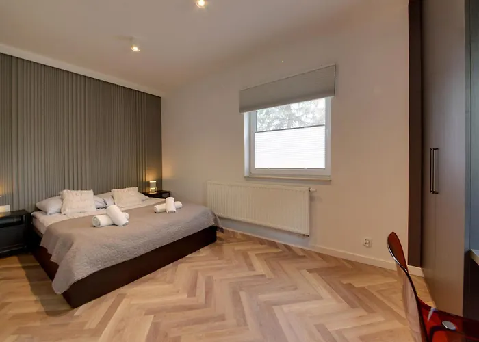 Q Hotel apartamentowy Mirkow